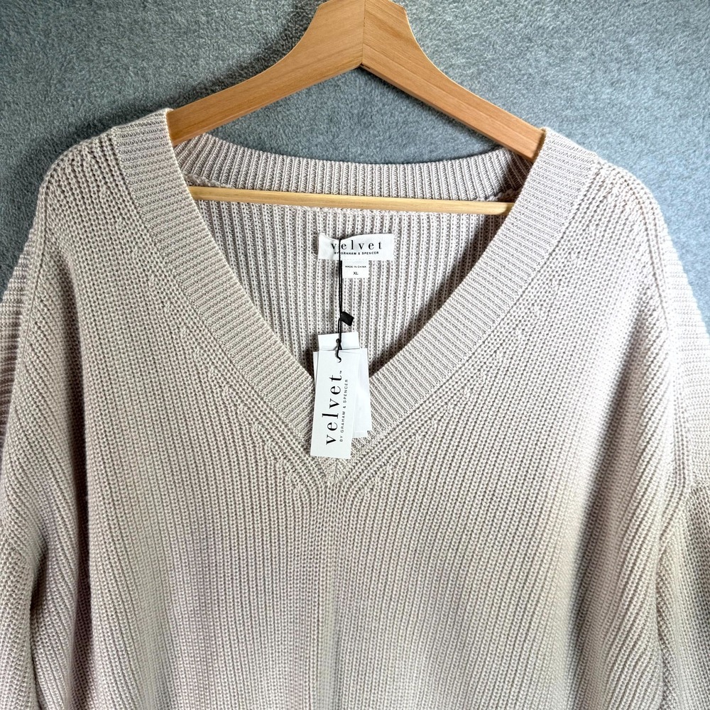 Velvet By Graham Spencer Sweater Womens XL Beige V-Neck Long Sleeve Pullover - Picture 2 of 9